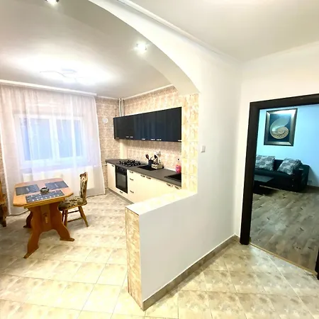Dom House 2 Min Cathedral Old Town Apartment